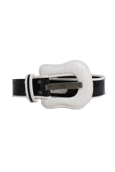 unlabeled black and white belt. features a thick design and adjustable buckle closure. please see condition. sold as is.